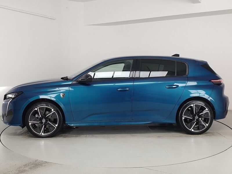 More views of Peugeot 308