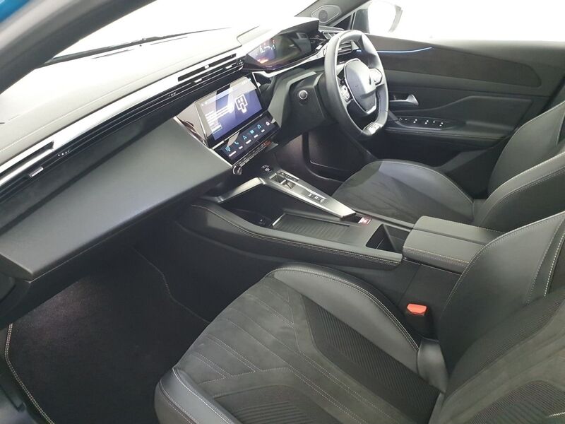 More views of Peugeot 308