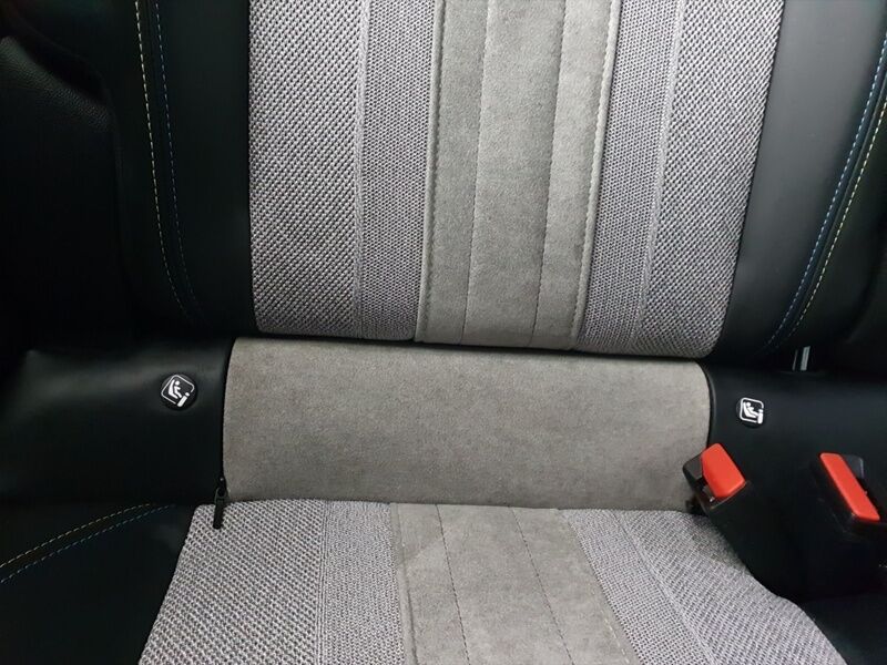 More views of Peugeot 2008