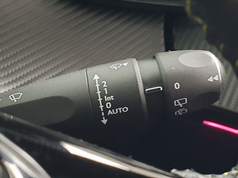 More views of Peugeot 2008