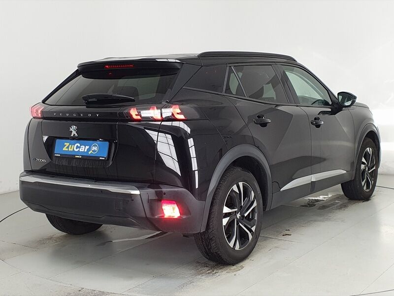 More views of Peugeot 2008