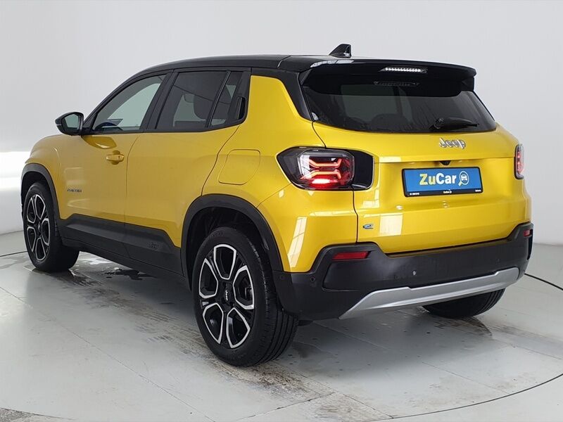 More views of Jeep Avenger