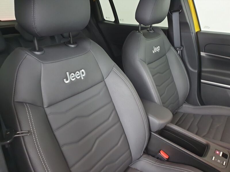 More views of Jeep Avenger