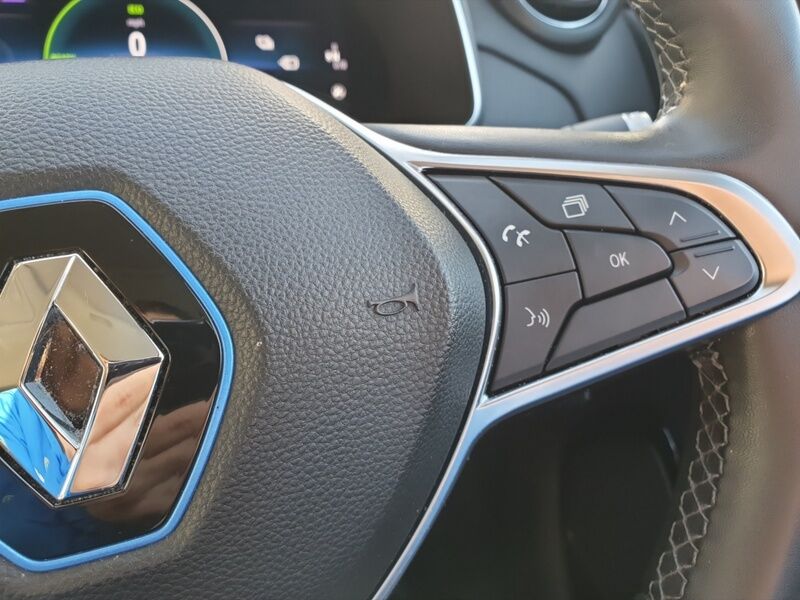 More views of Renault Zoe