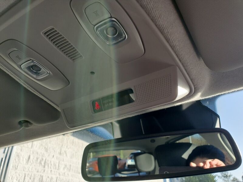 More views of Renault Zoe