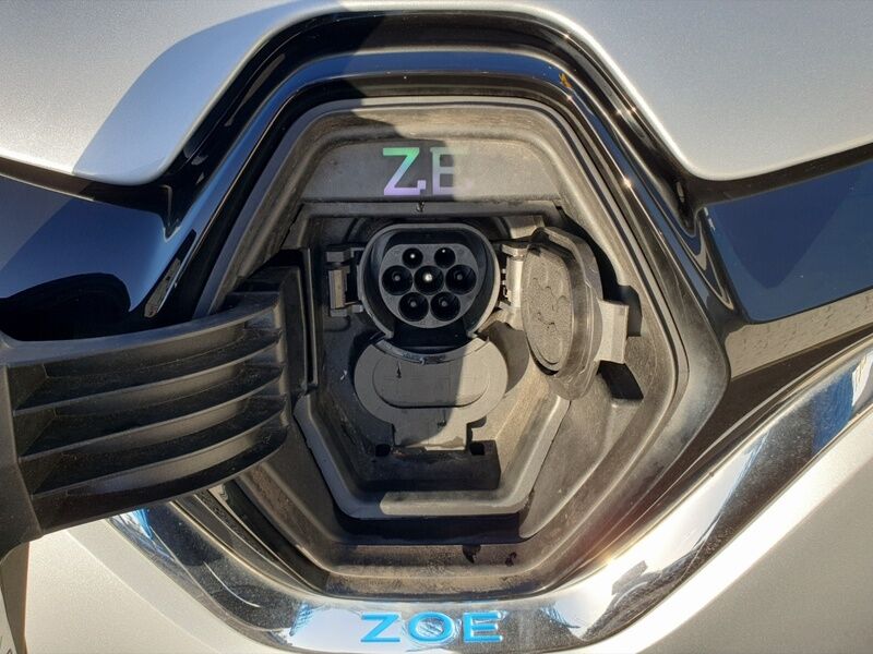 More views of Renault Zoe