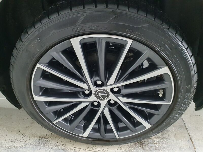 More views of Lexus ES