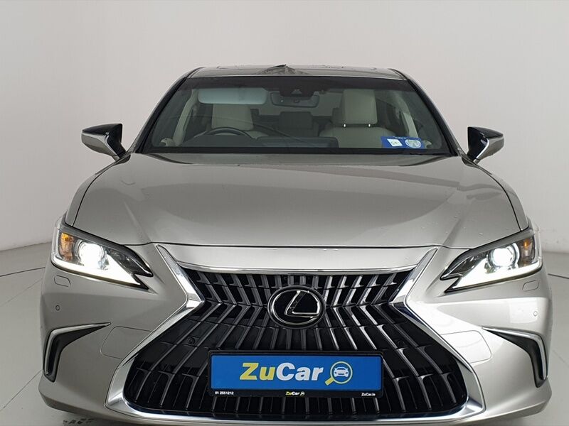 More views of Lexus ES