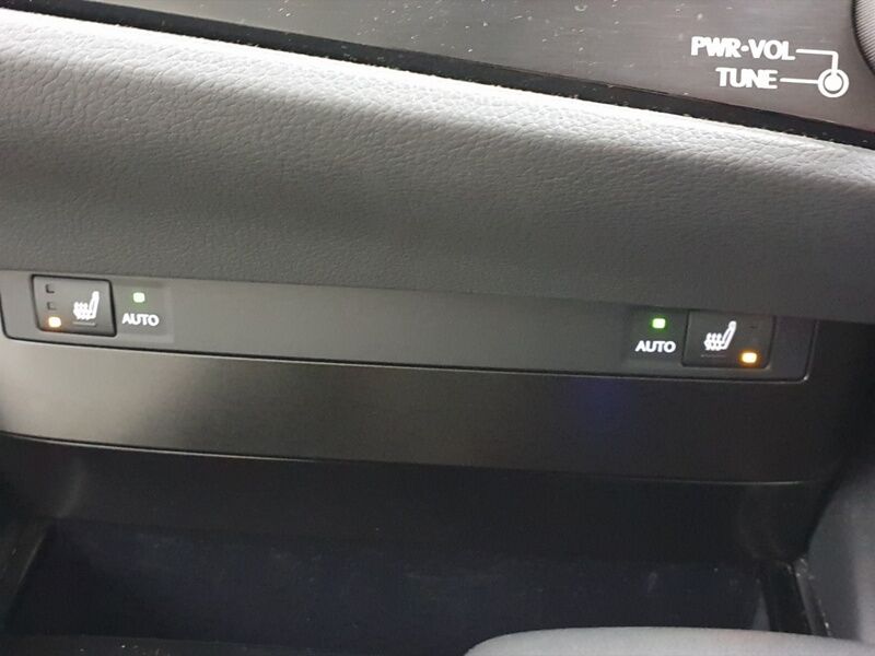 More views of Lexus ES