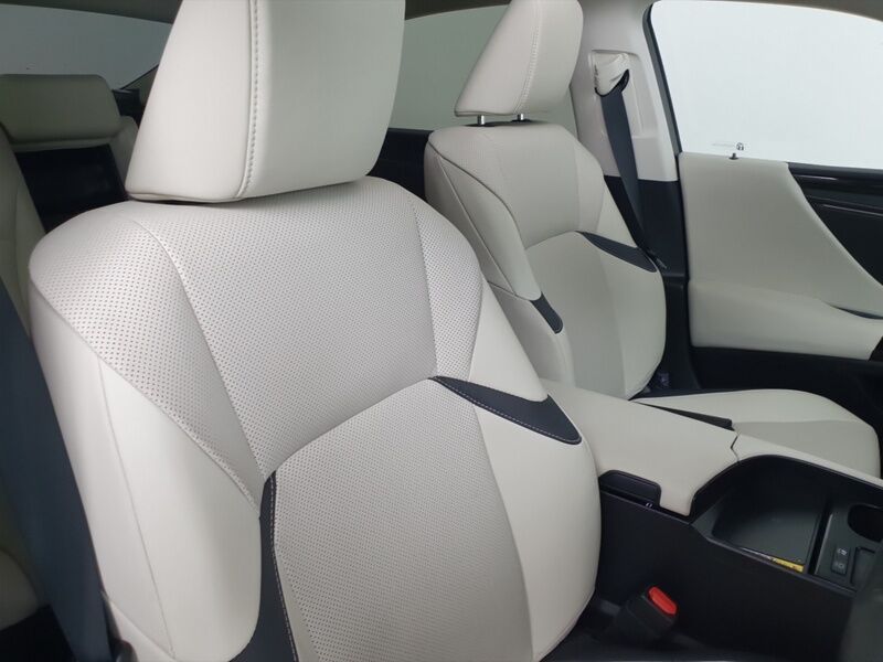 More views of Lexus ES