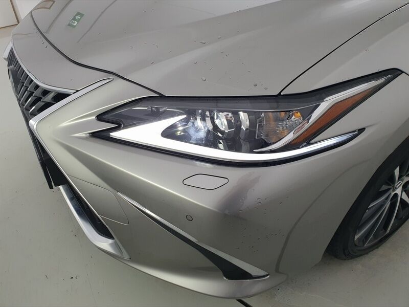 More views of Lexus ES