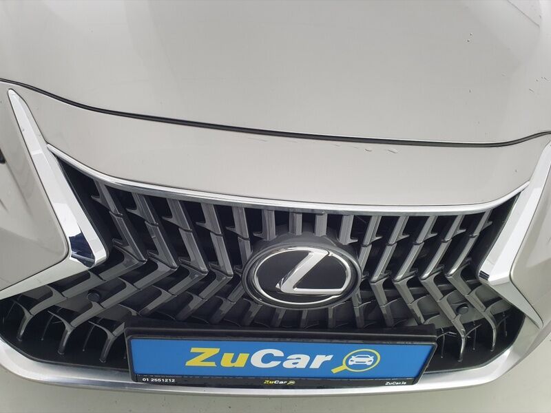 More views of Lexus ES