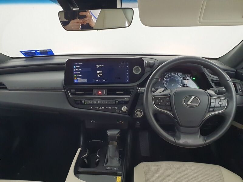 More views of Lexus ES