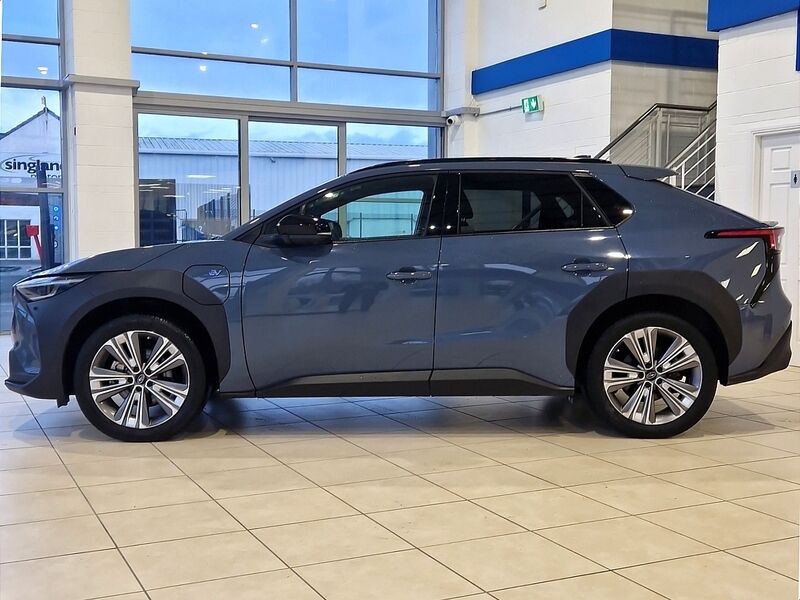 More views of Subaru Solterra