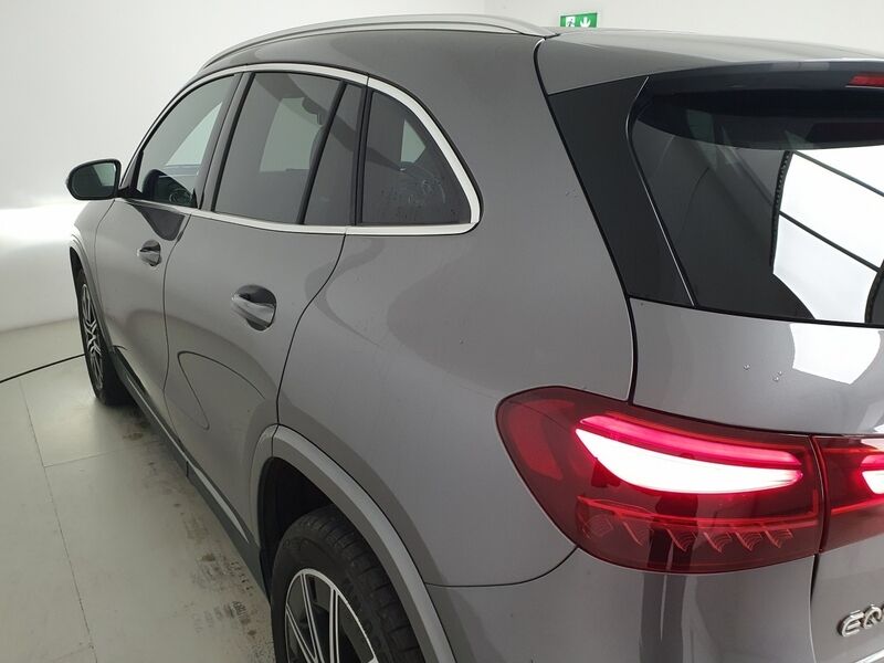 More views of Mercedes-Benz EQA