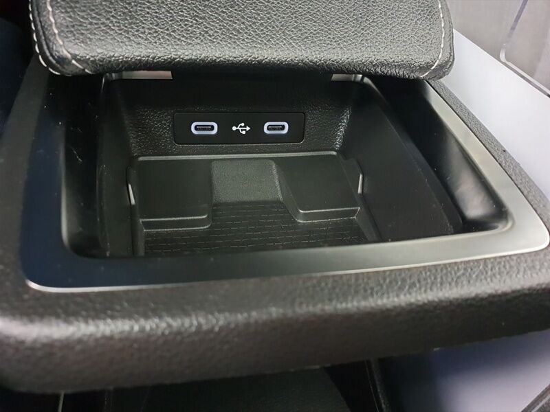 More views of Renault Megane