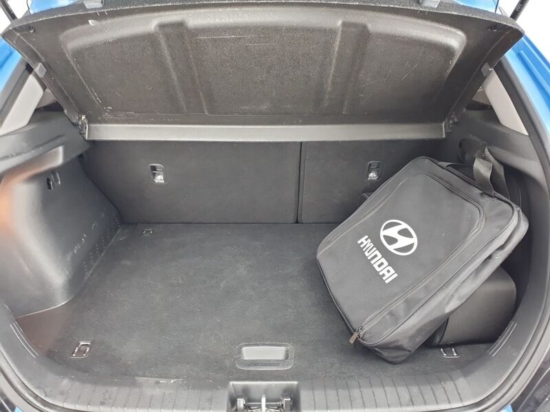 More views of Hyundai KONA