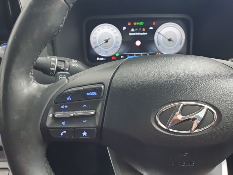 More views of Hyundai KONA