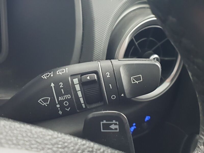 More views of Hyundai KONA