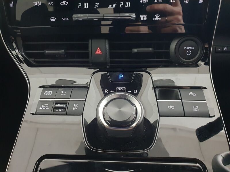 More views of Subaru Solterra