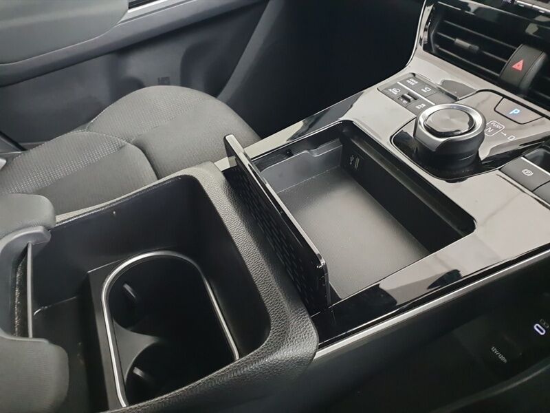 More views of Subaru Solterra