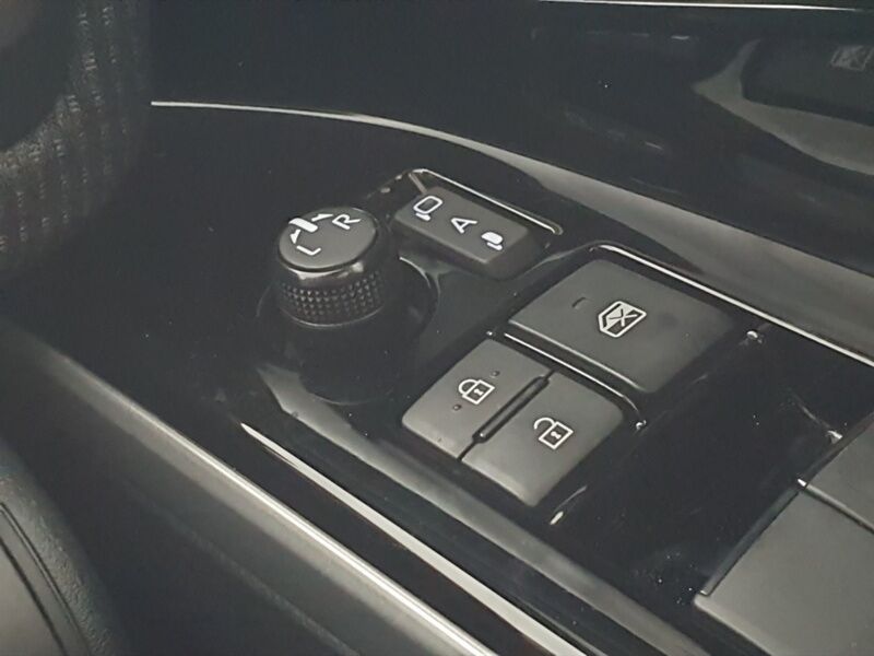 More views of Subaru Solterra