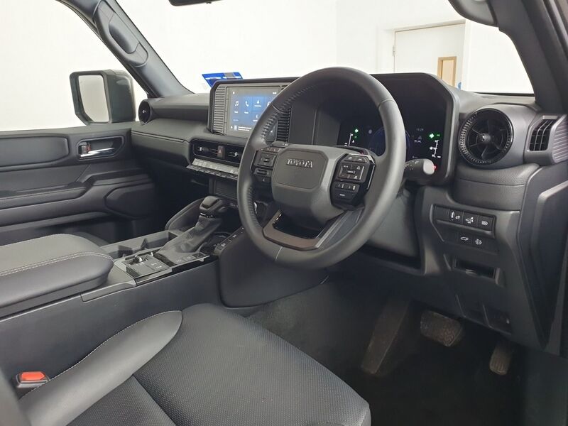 More views of Toyota Land Cruiser