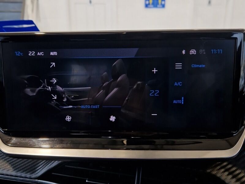 More views of Peugeot 2008