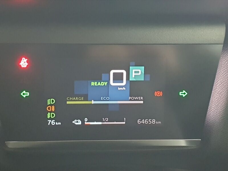 More views of Citroen e-C4