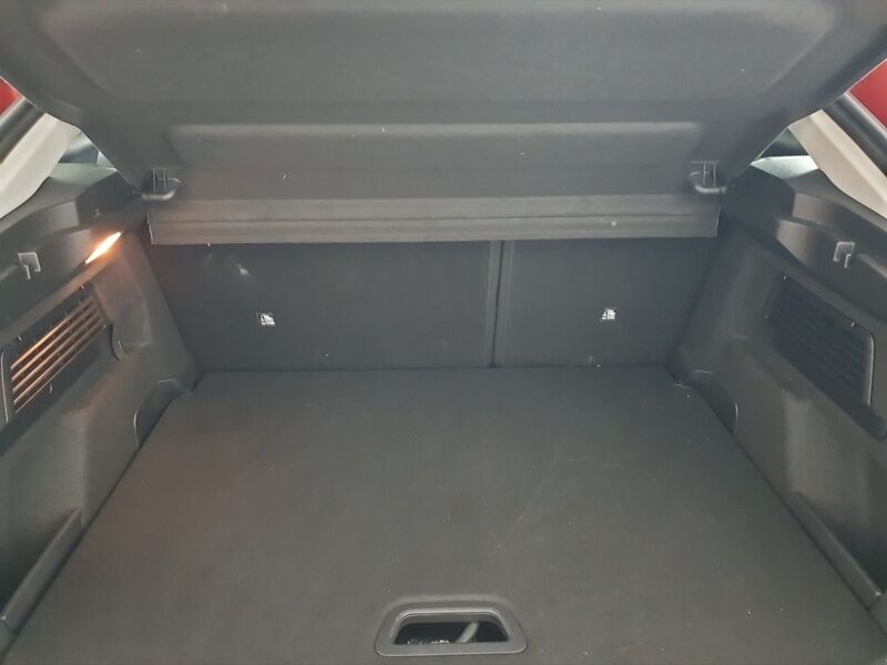 More views of Citroen e-C4