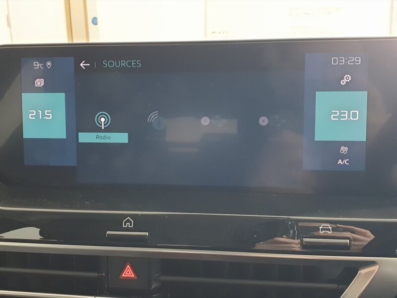 More views of Citroen e-C4