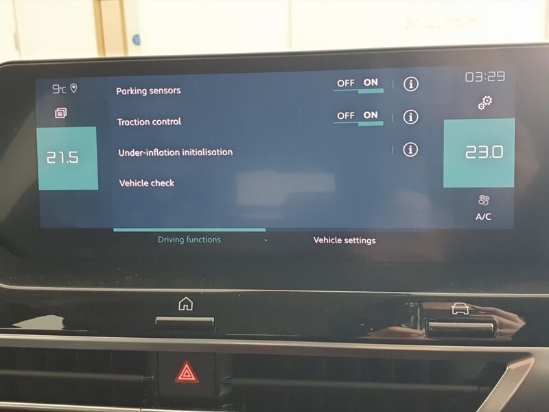 More views of Citroen e-C4