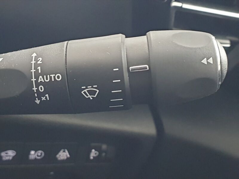 More views of Citroen e-C4