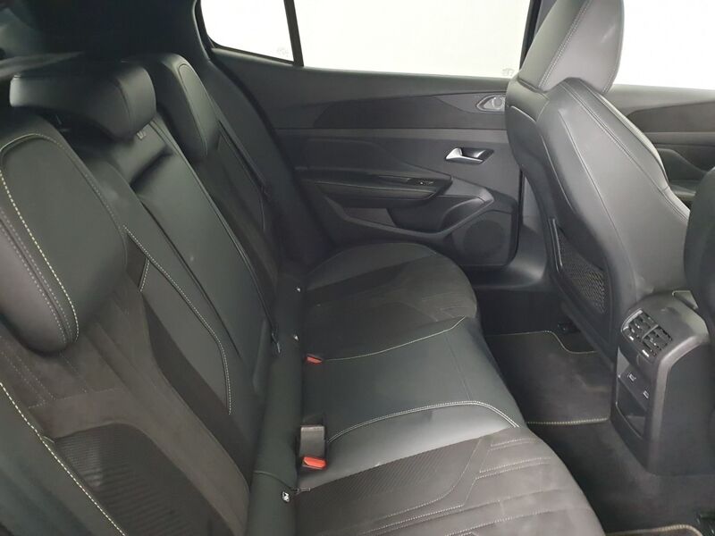 More views of Peugeot 408