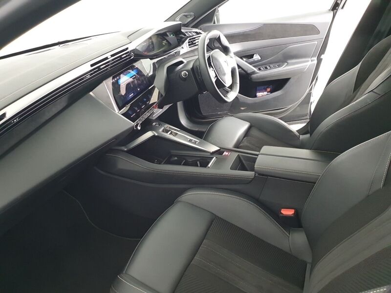 More views of Peugeot 408