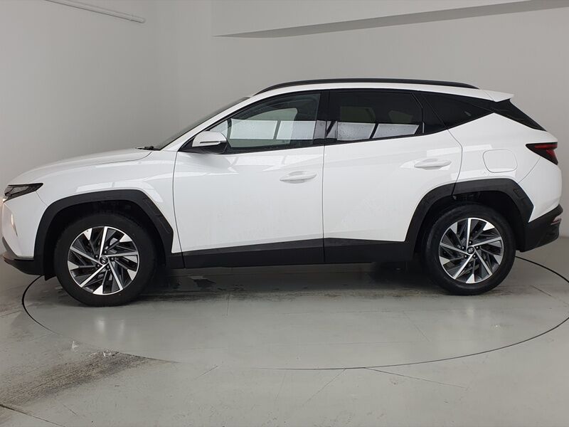 More views of Hyundai Tucson