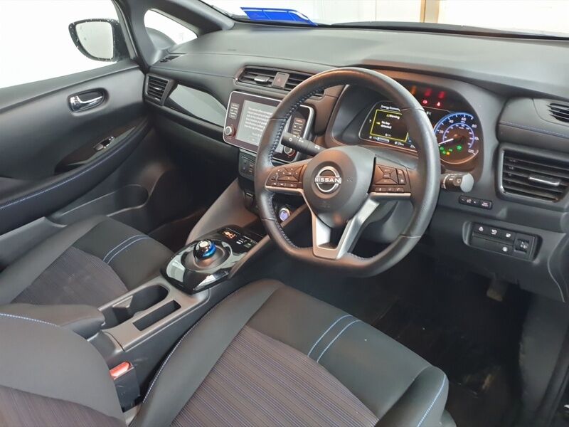 More views of Nissan Leaf