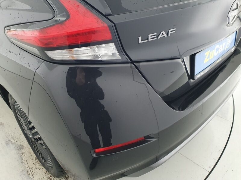 More views of Nissan Leaf