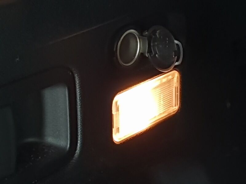 More views of Peugeot 3008