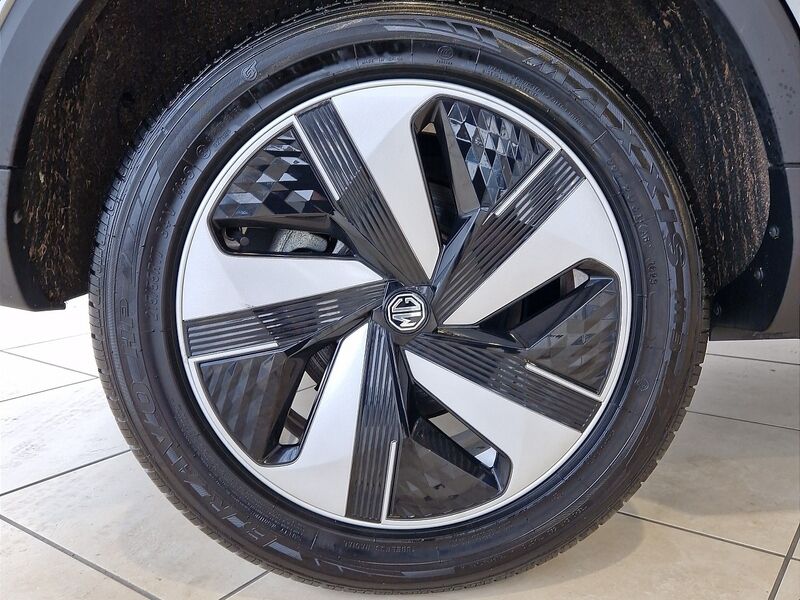 More views of MG ZS