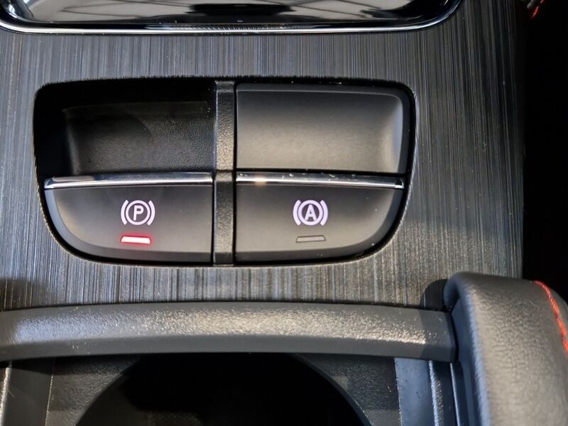 More views of MG ZS