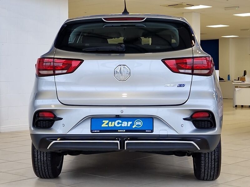 More views of MG ZS