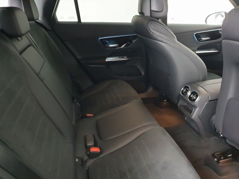 More views of Mercedes-Benz GLC