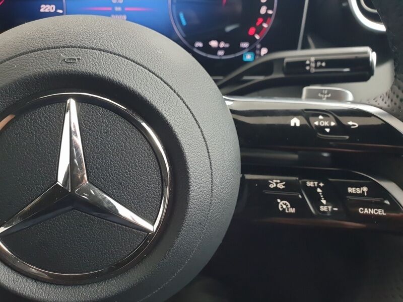 More views of Mercedes-Benz GLC