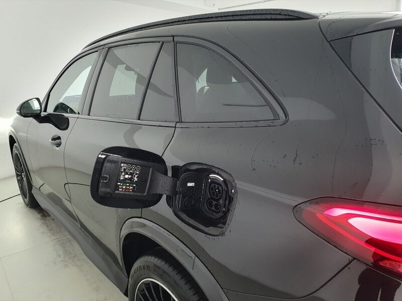 More views of Mercedes-Benz GLC