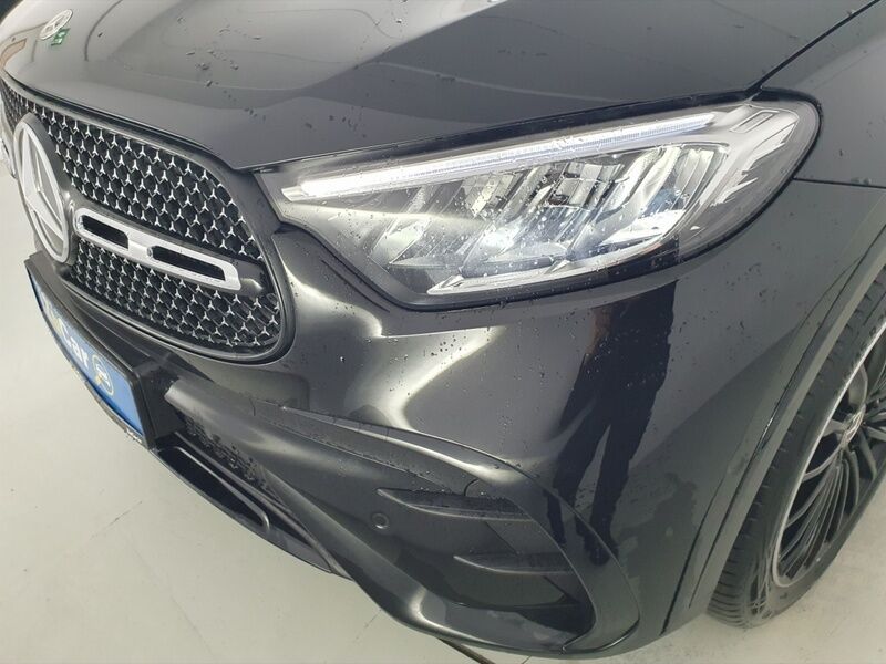 More views of Mercedes-Benz GLC