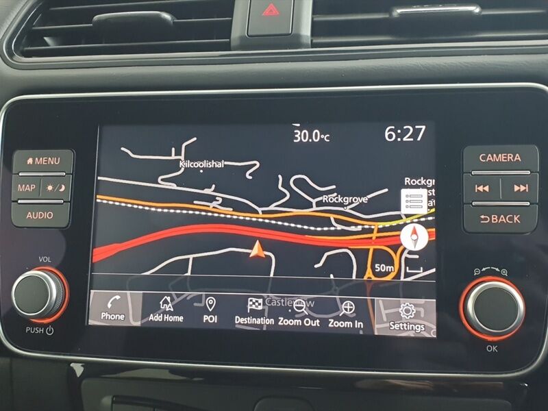 More views of Nissan Leaf