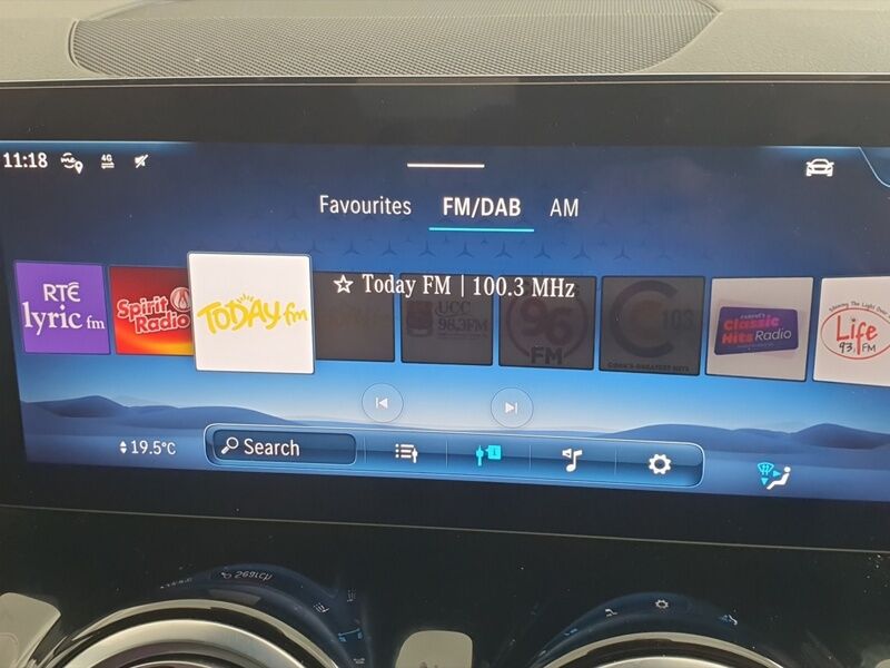 More views of Mercedes-Benz GLB