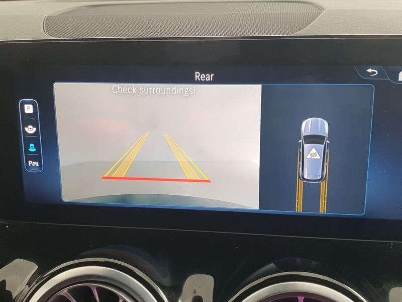 More views of Mercedes-Benz GLB