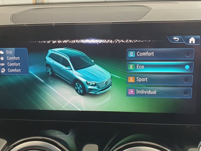 More views of Mercedes-Benz GLB